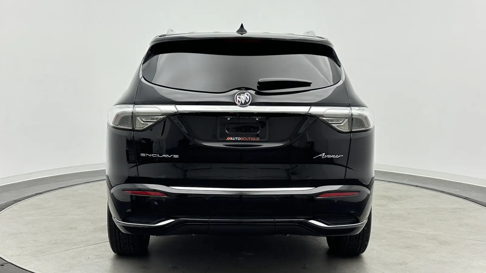 Buick Enclave photo 8