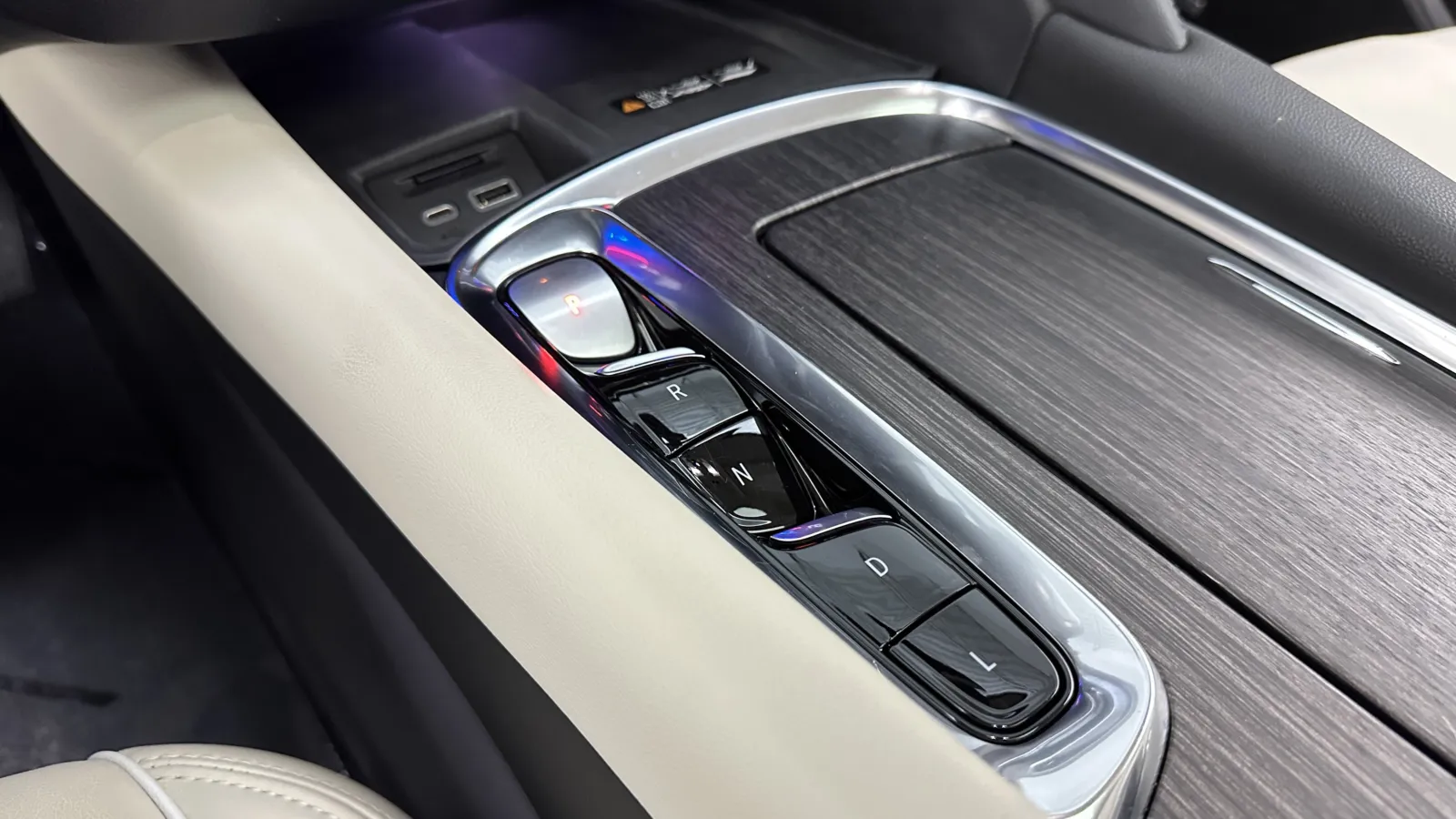 Buick Enclave photo 18