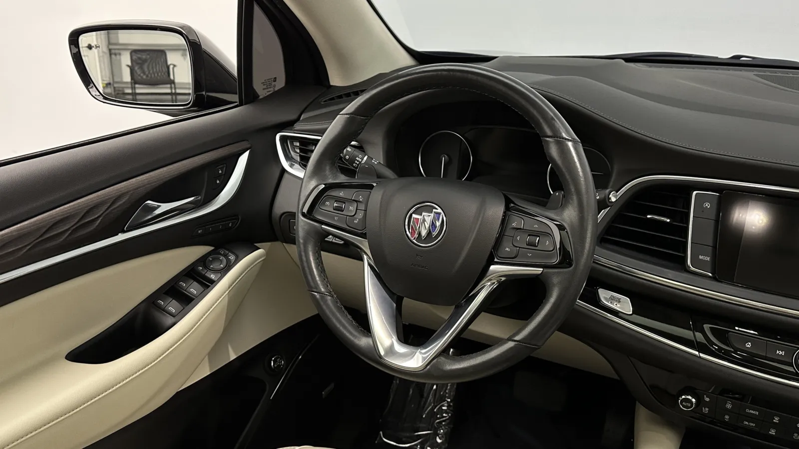 Buick Enclave photo 35