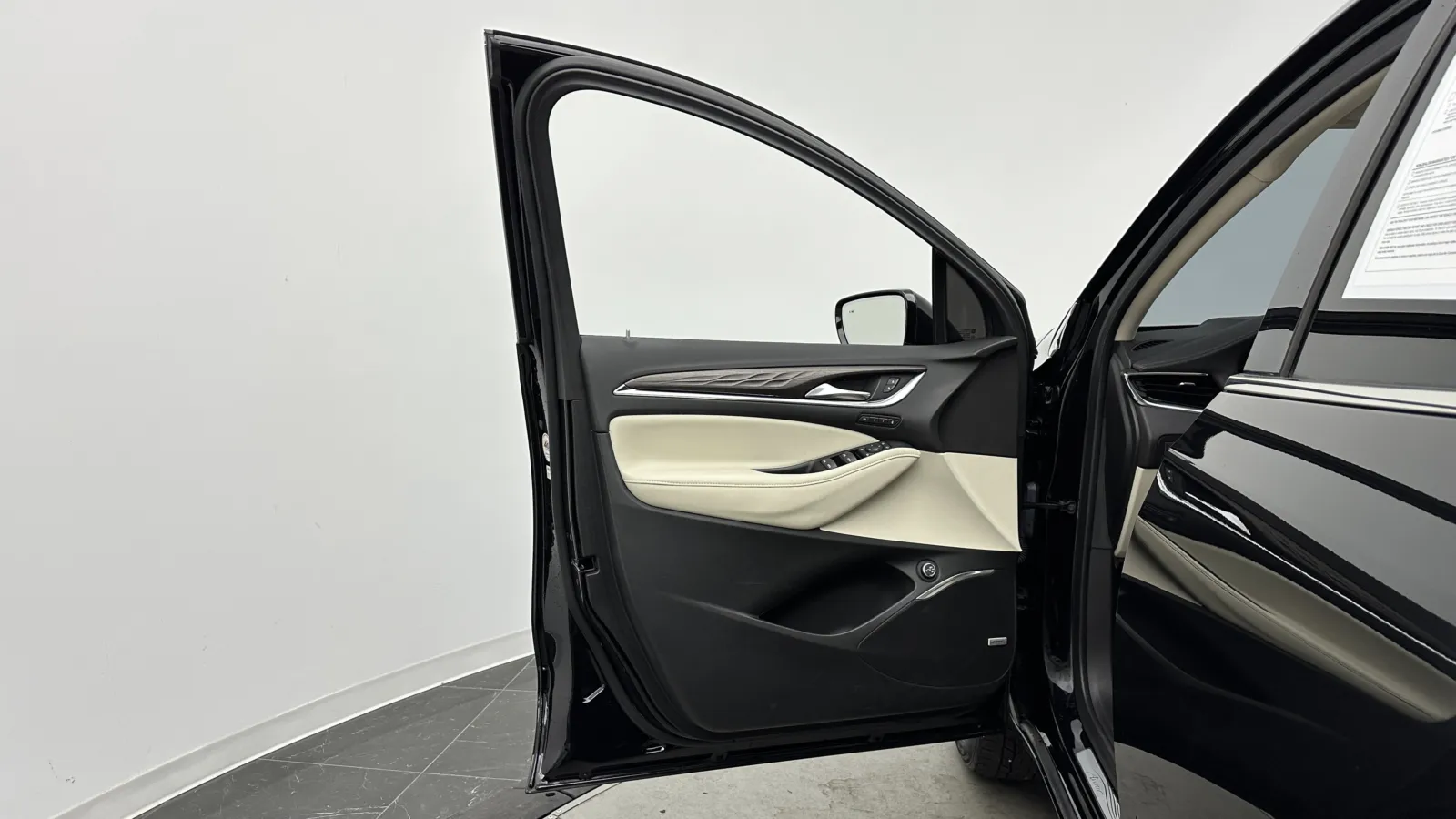 Buick Enclave photo 11