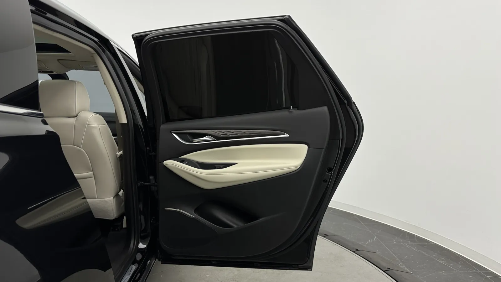 Buick Enclave photo 31