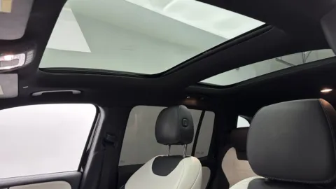 More photos of 2020 Mercedes-Benz GLB 250 at Auto Boutique Florida, FL