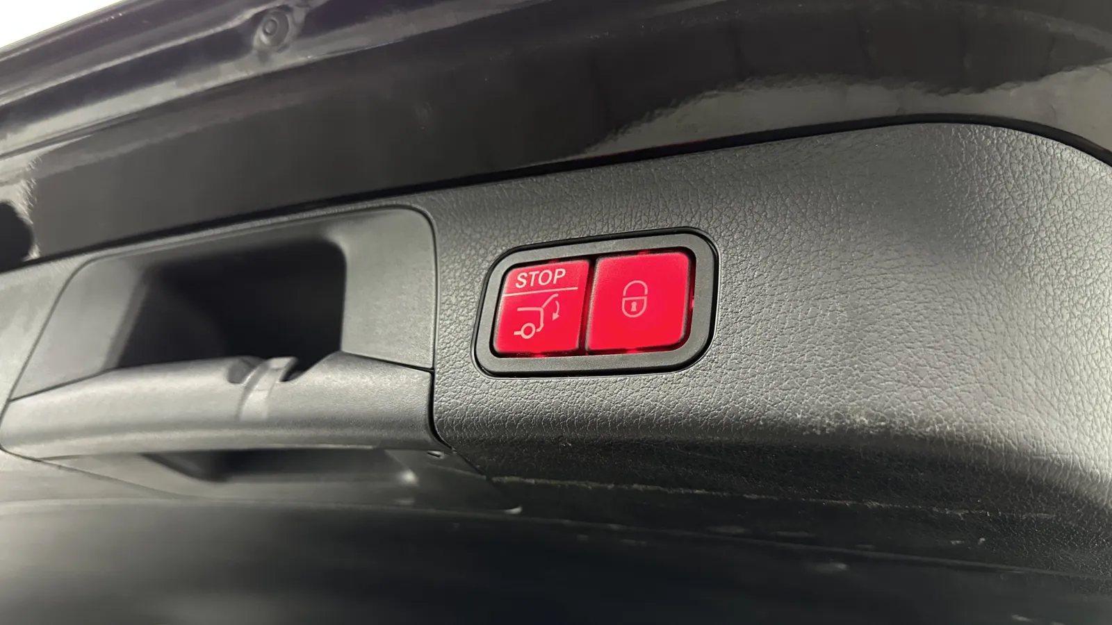 Mercedes-Benz GLB photo 31
