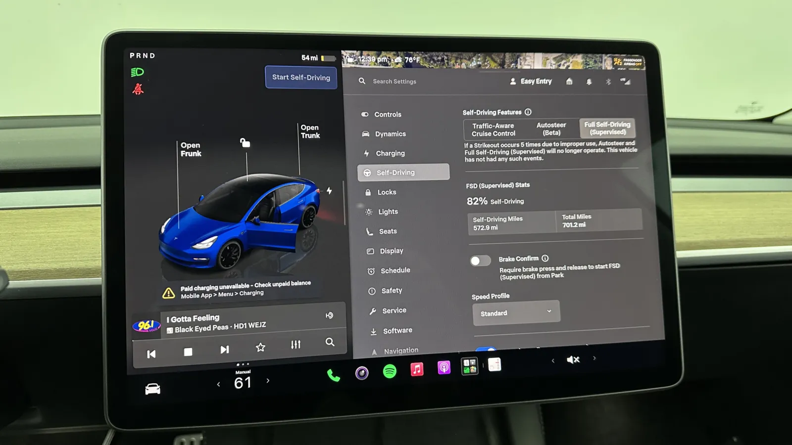 Tesla Model 3 photo 16