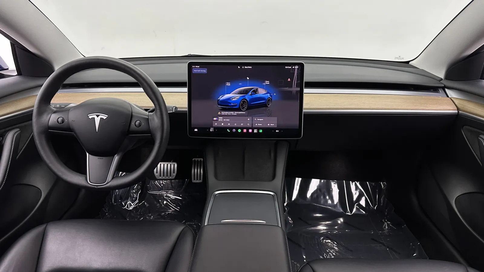Tesla Model 3 photo 33