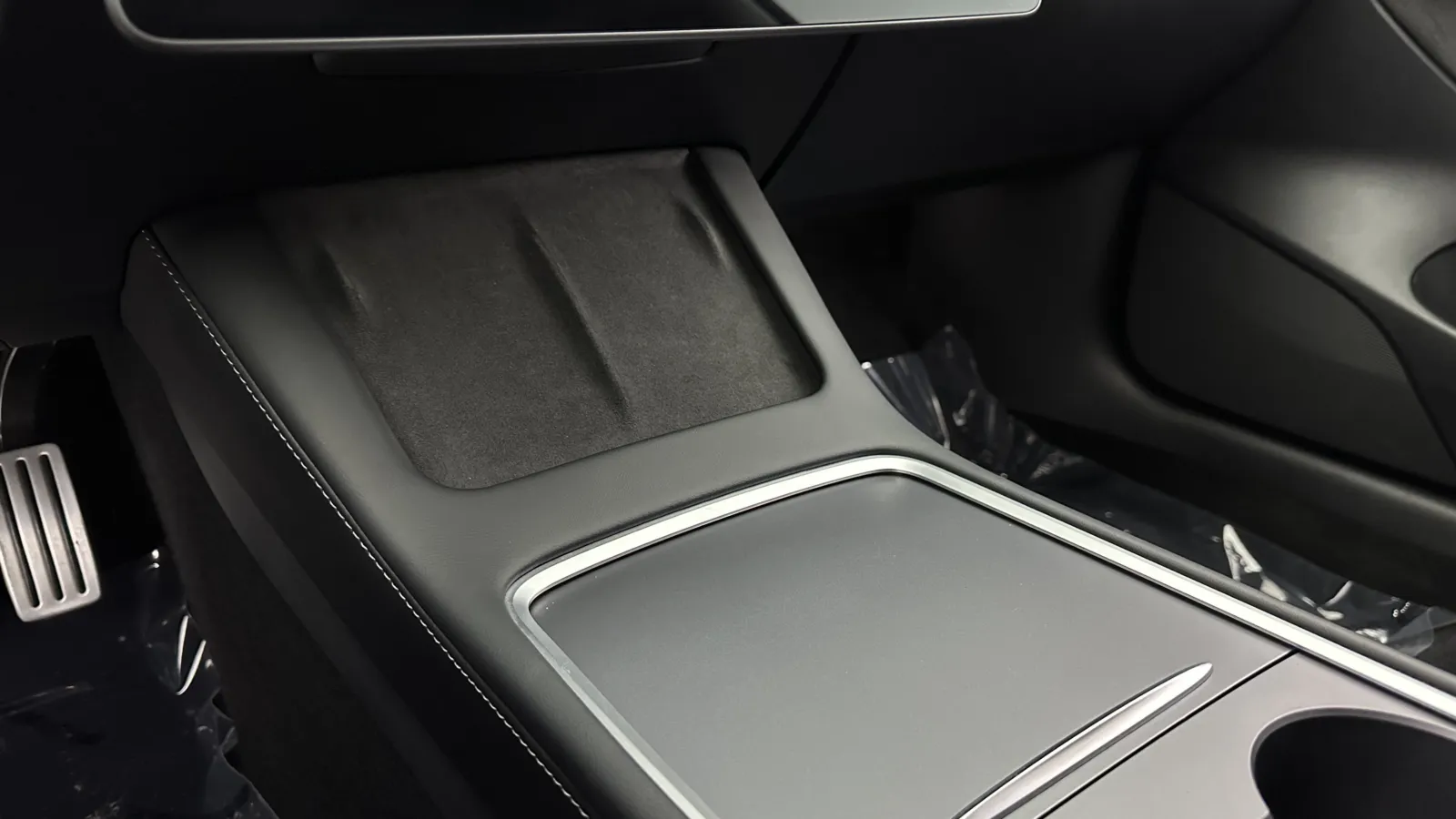 Tesla Model 3 photo 24