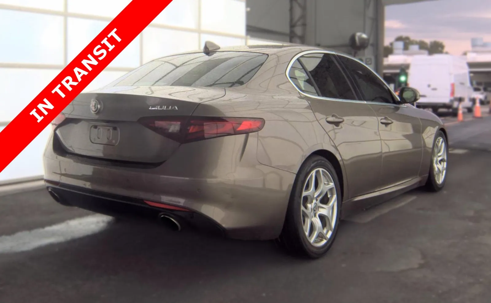 Alfa Romeo Giulia photo 4