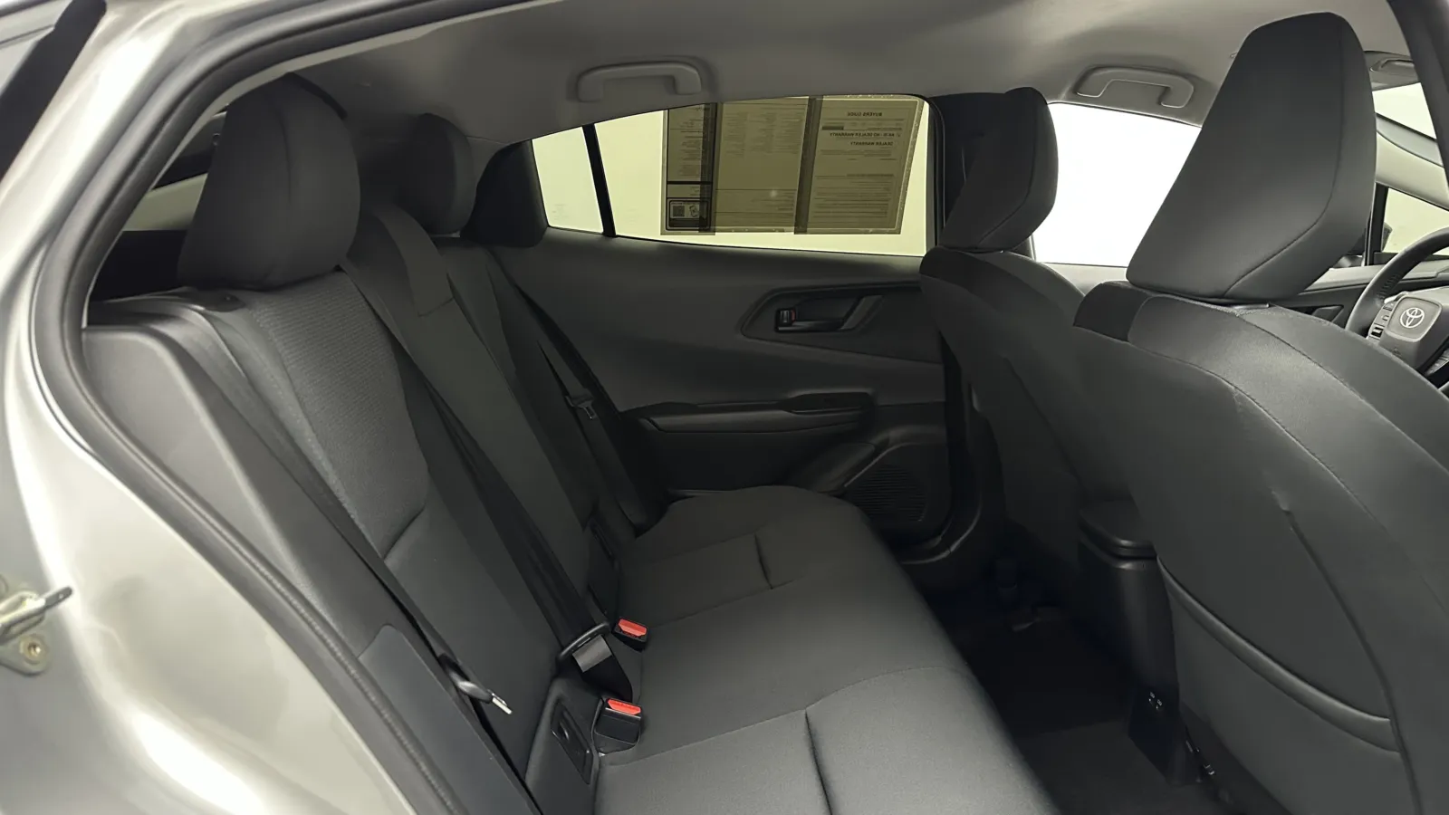 Toyota Prius photo 24