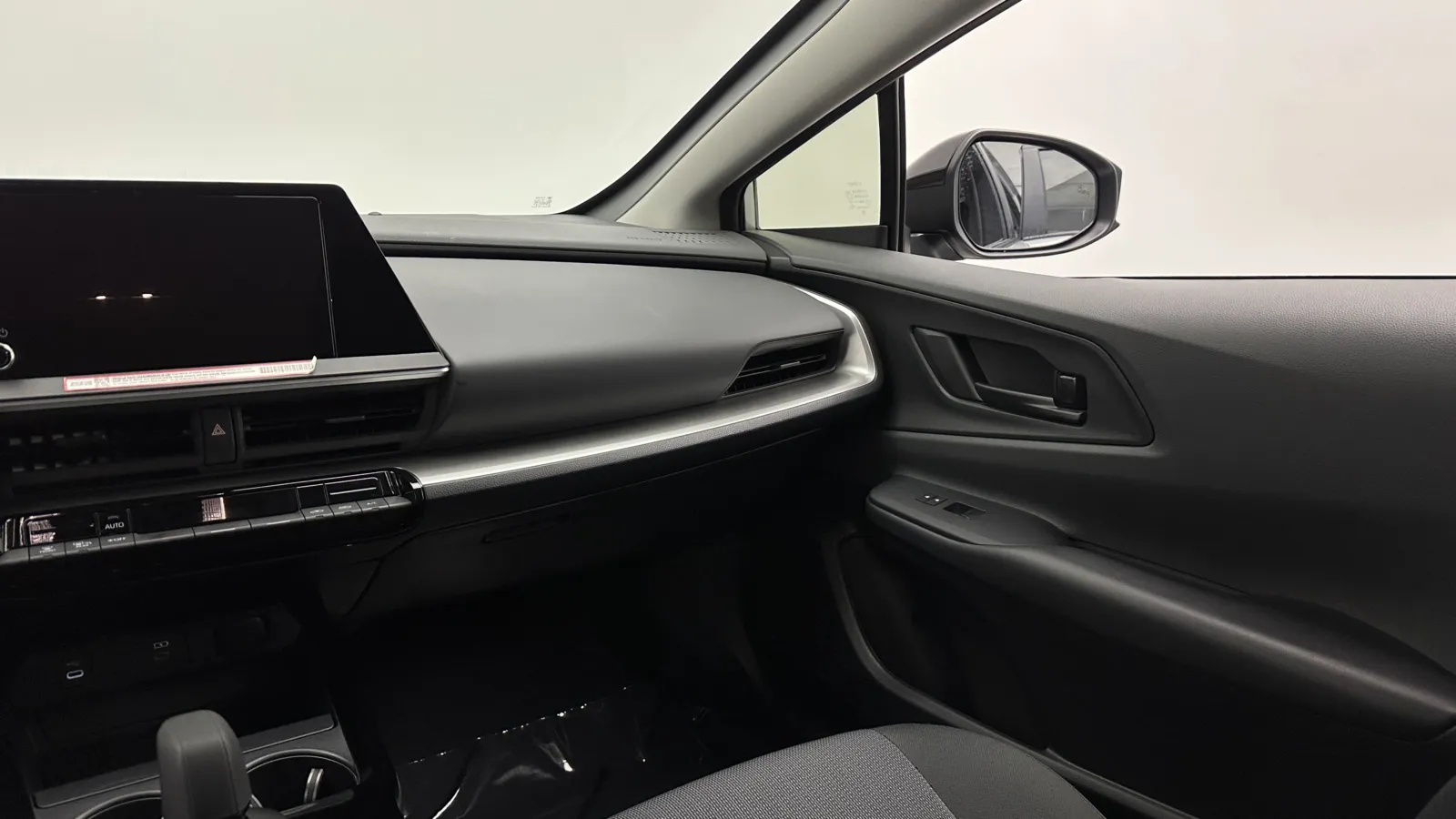 Toyota Prius photo 28