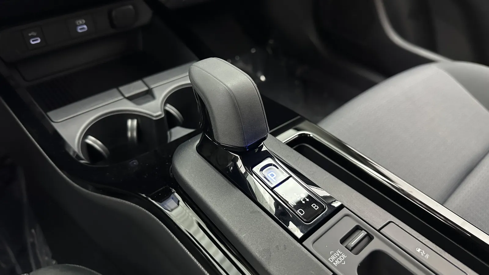 Toyota Prius photo 14