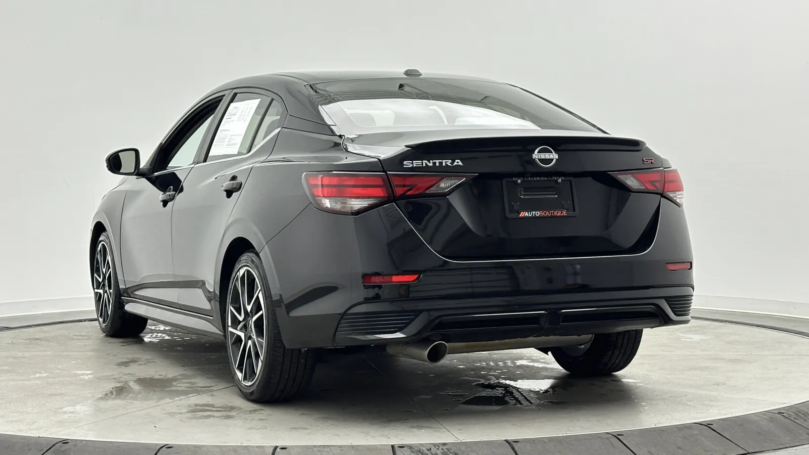 Nissan Sentra photo 5