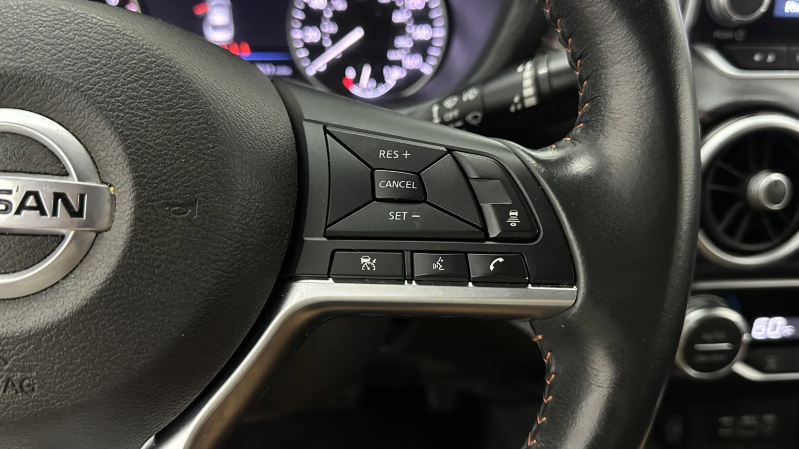 Nissan Sentra photo 21