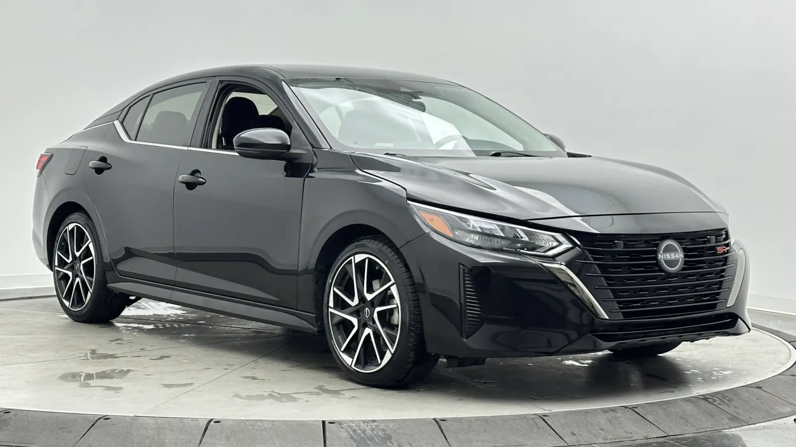 Nissan Sentra photo 3