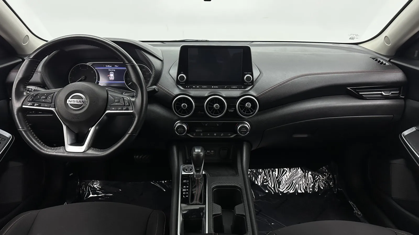 Nissan Sentra photo 26