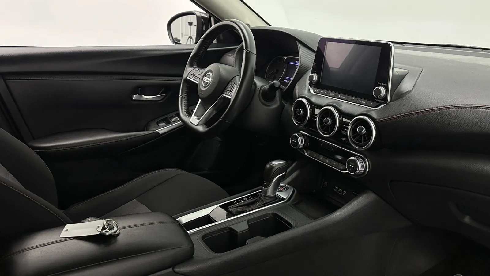 Nissan Sentra photo 32