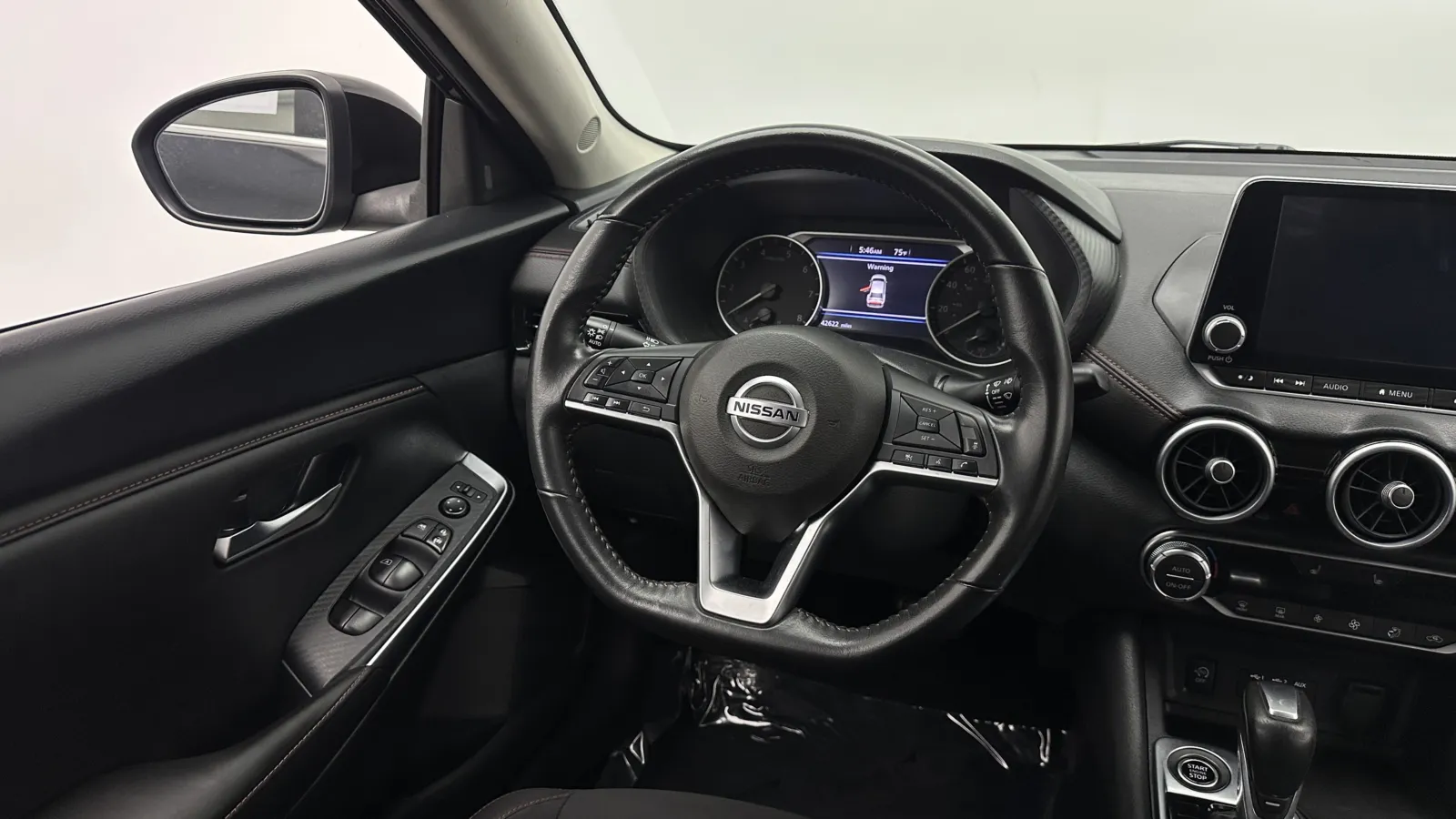 Nissan Sentra photo 25