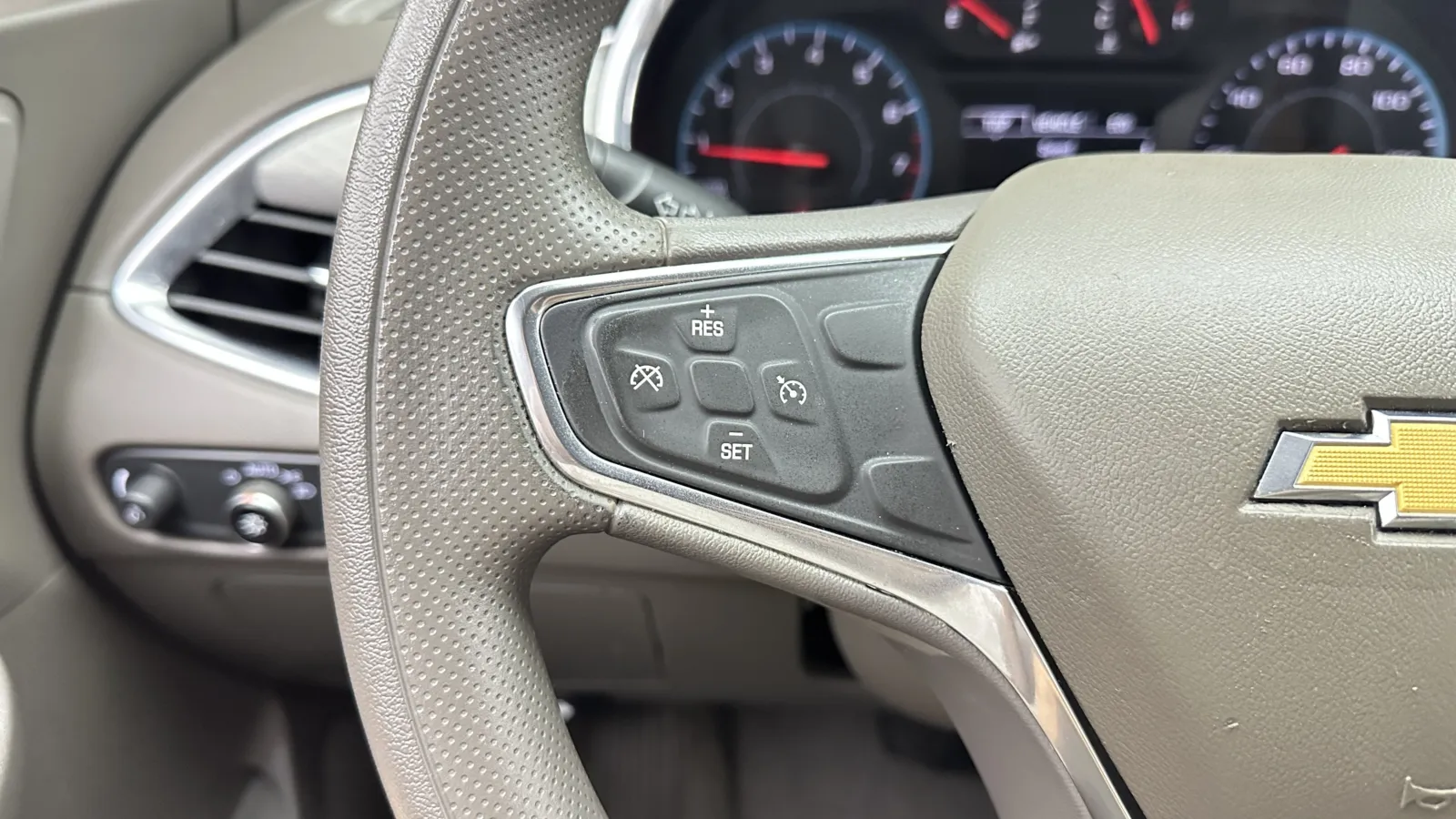 Chevrolet Malibu photo 18