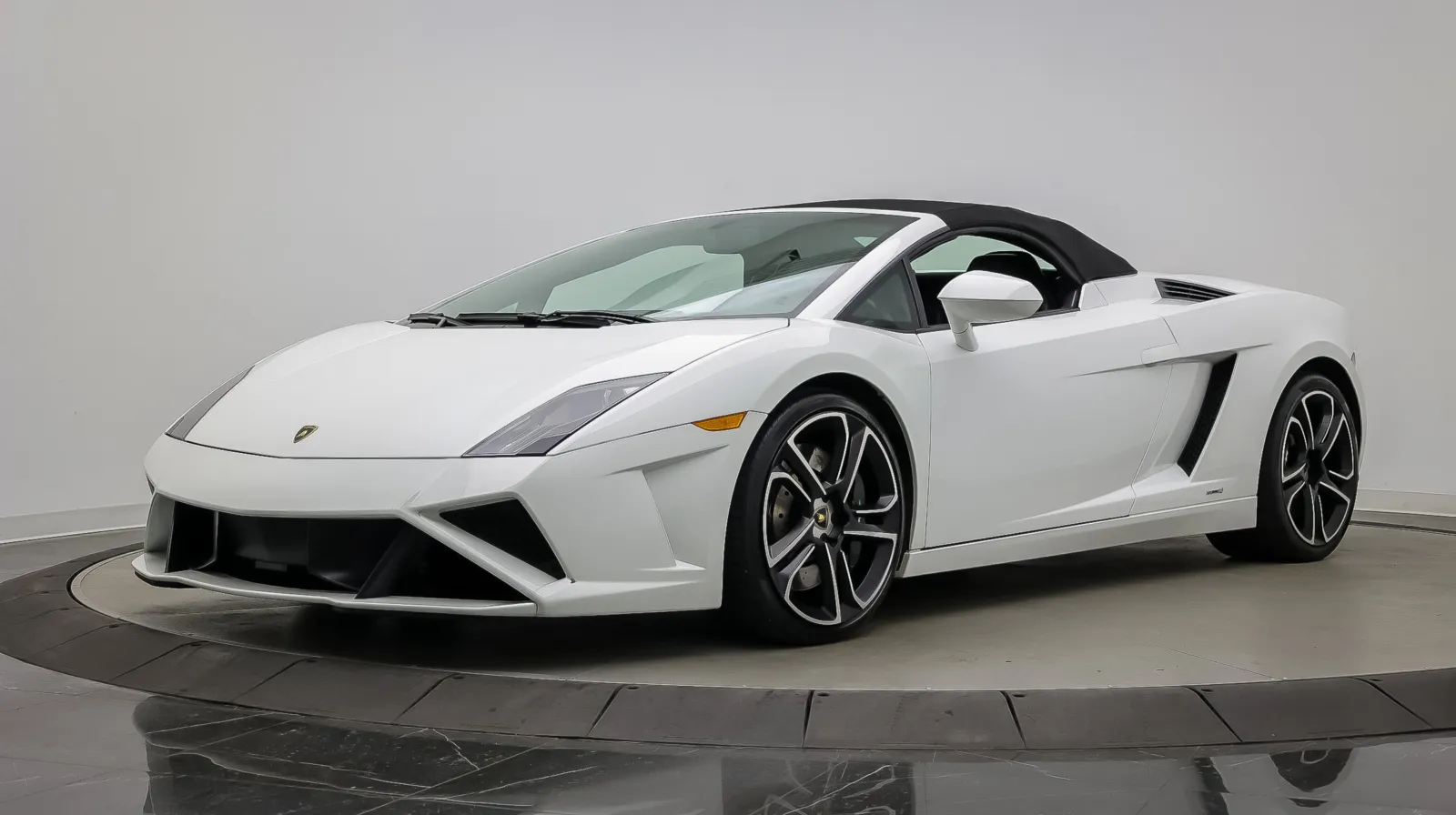 Lamborghini Gallardo photo 16