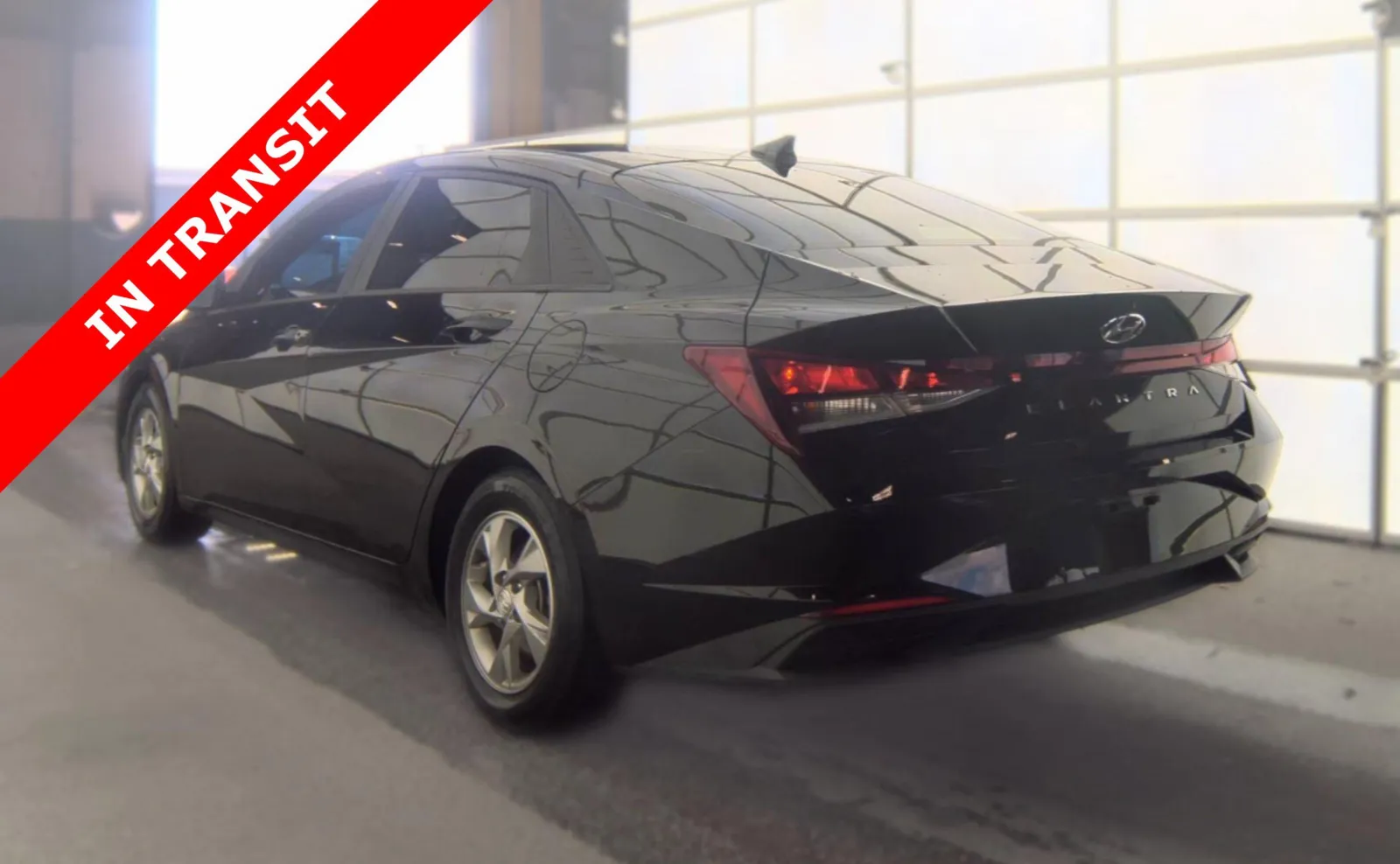 Hyundai Elantra photo 4