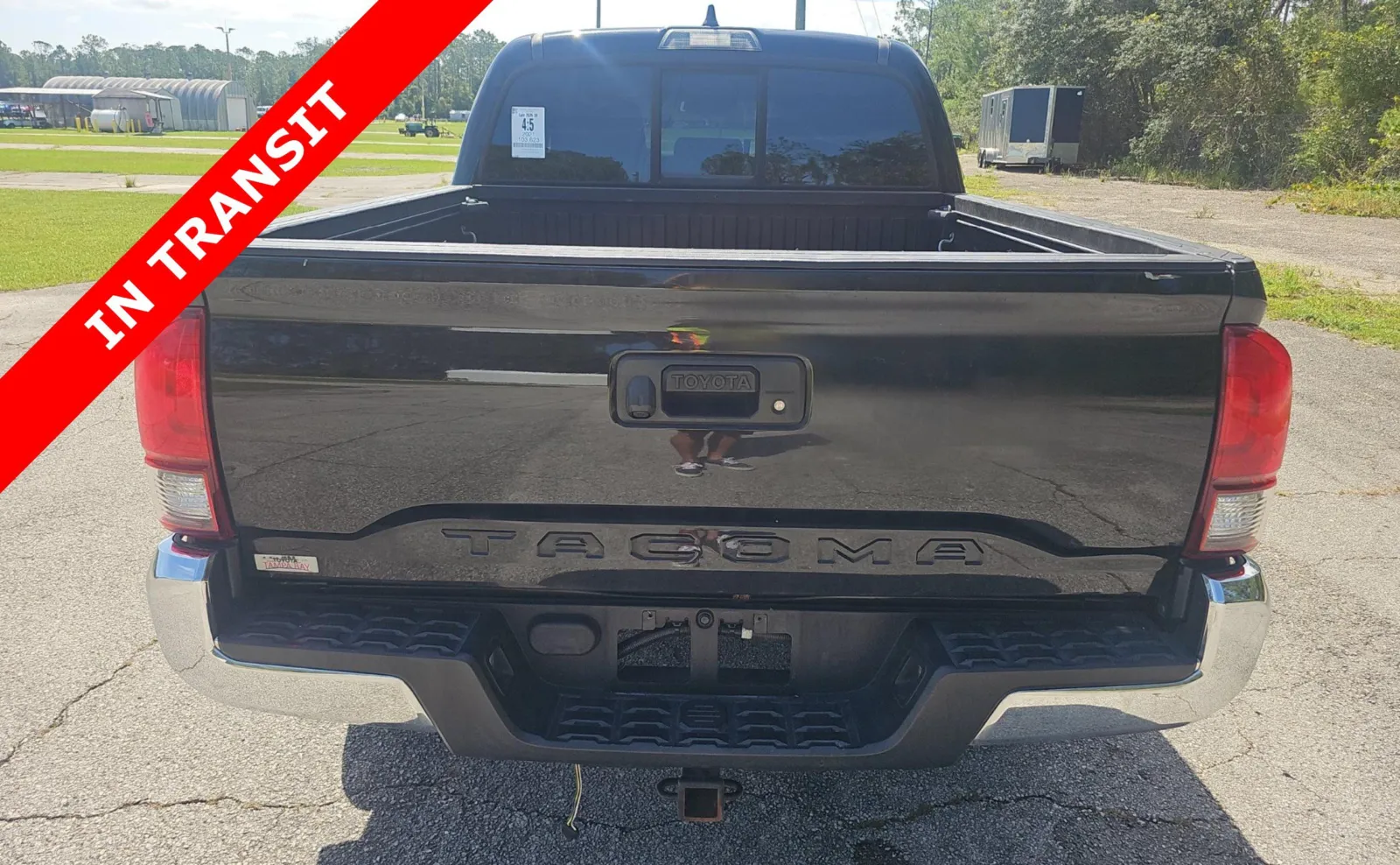 Toyota Tacoma photo 4