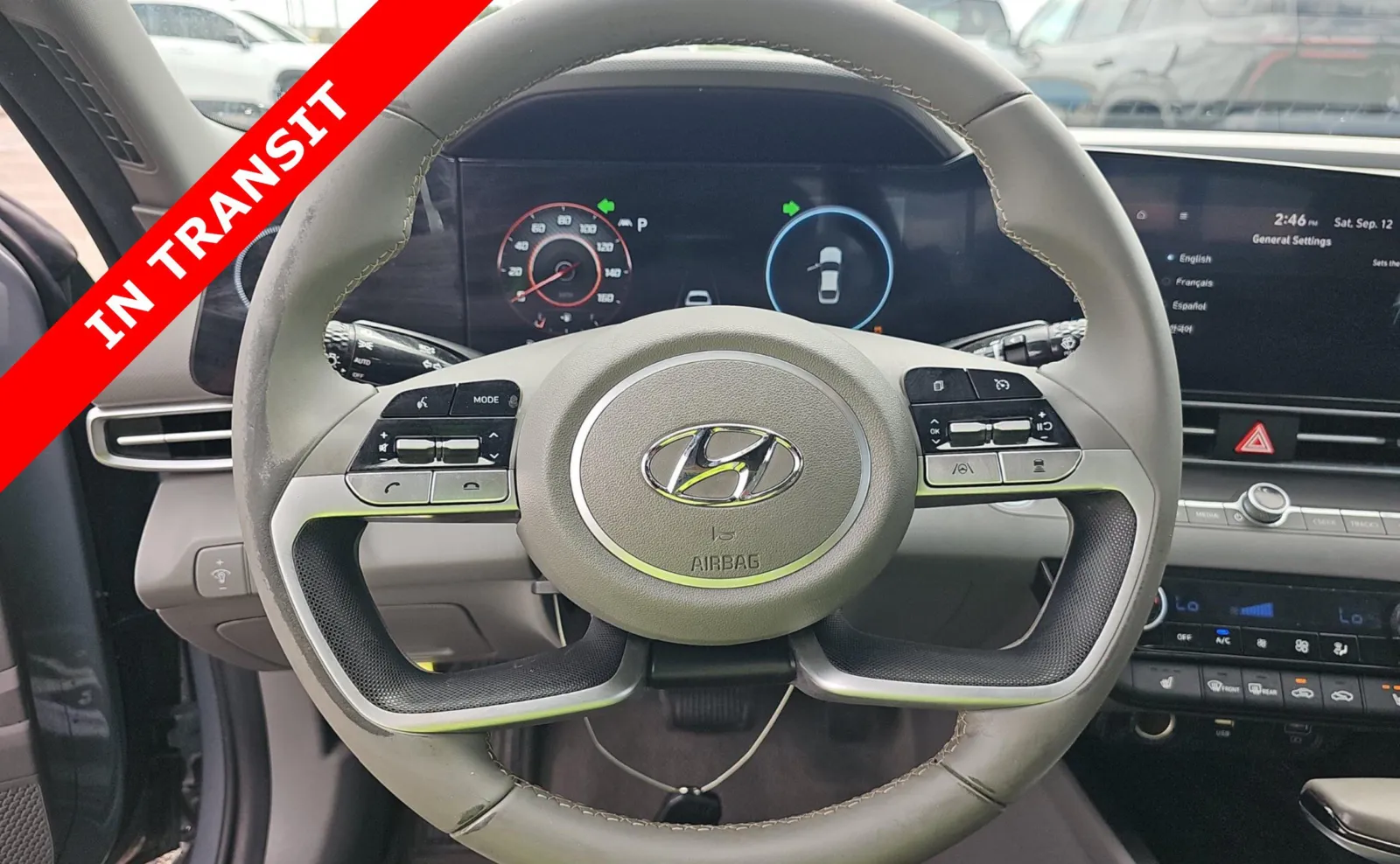 Hyundai Elantra photo 6