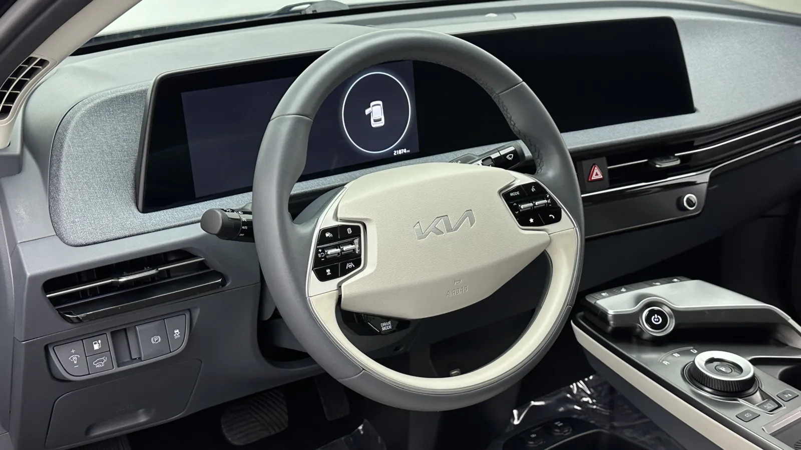 Kia EV6 photo 8