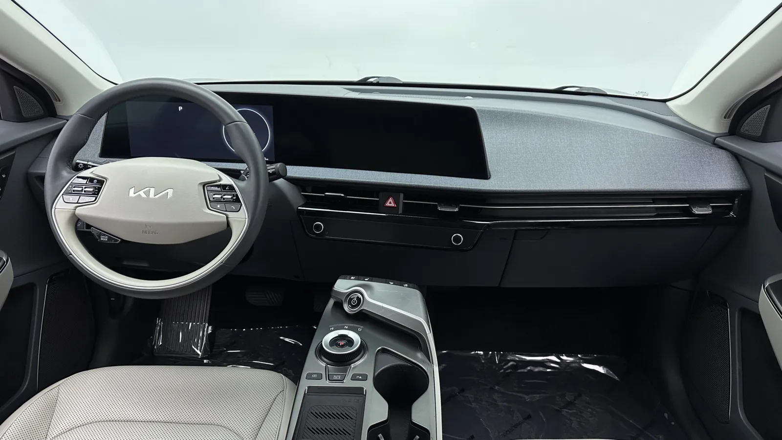 Kia EV6 photo 34
