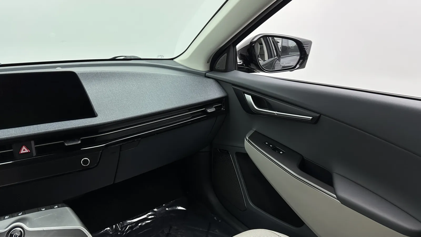 Kia EV6 photo 35