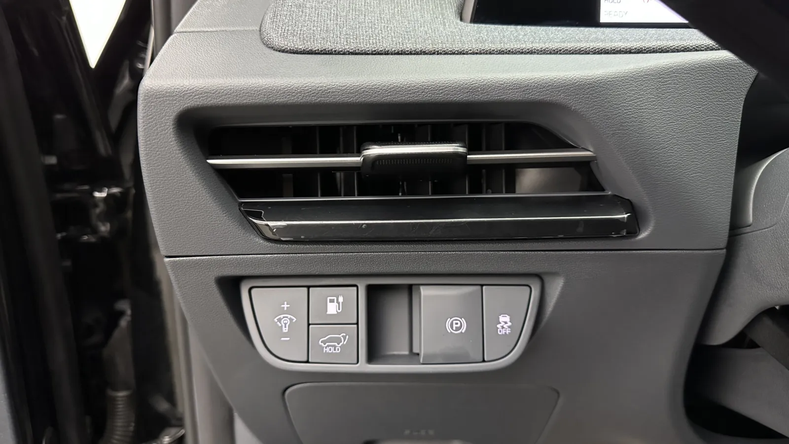 Kia EV6 photo 17