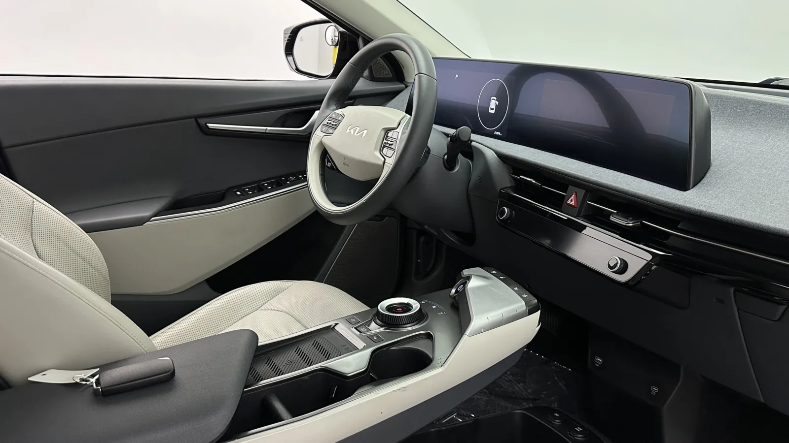 Kia EV6 photo 37