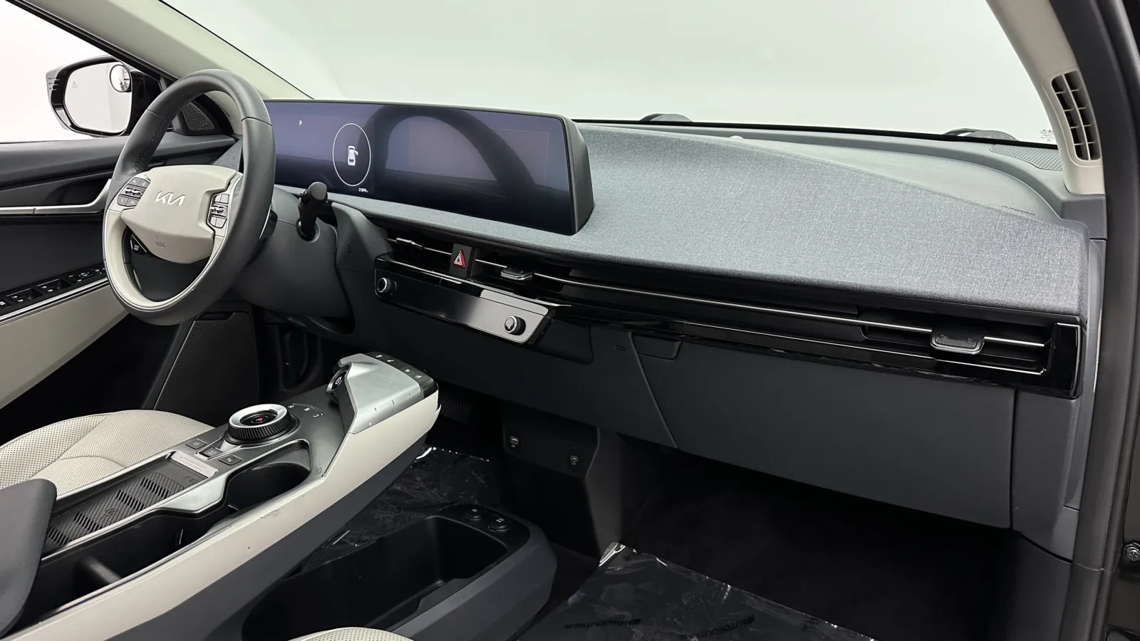 Kia EV6 photo 39