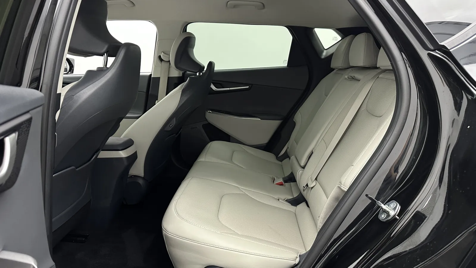 Kia EV6 photo 26