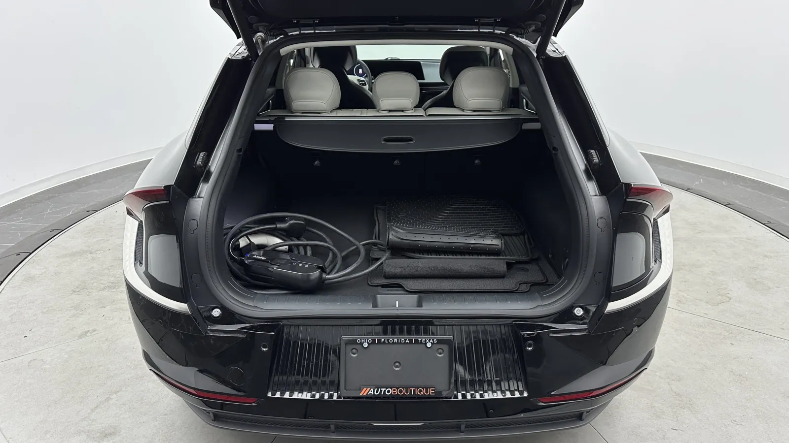 Kia EV6 photo 28