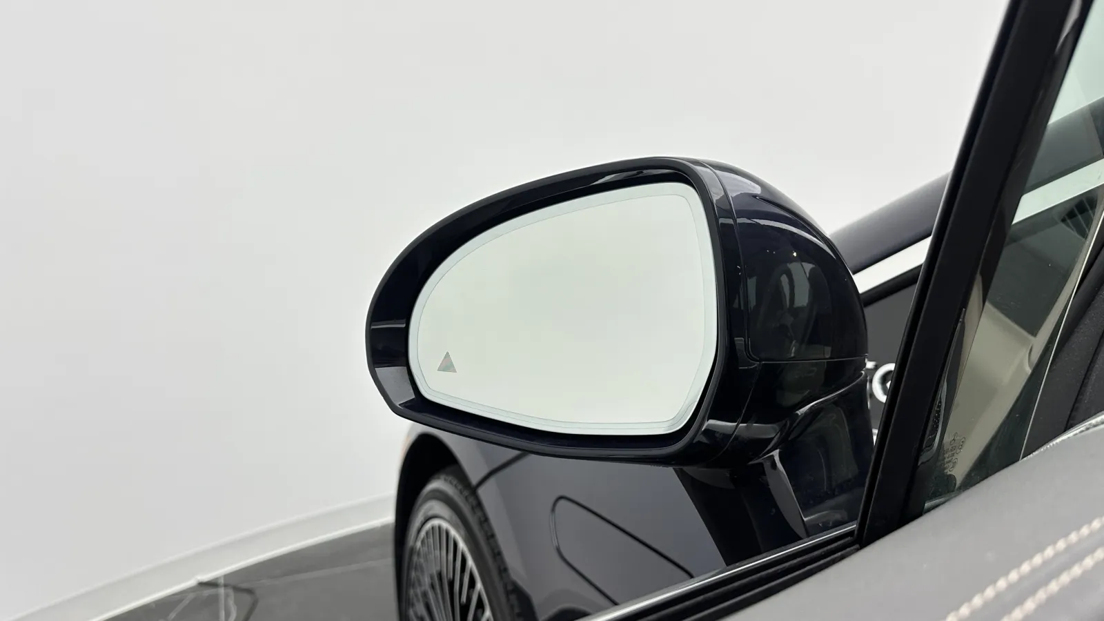 Mercedes-Benz EQS photo 13
