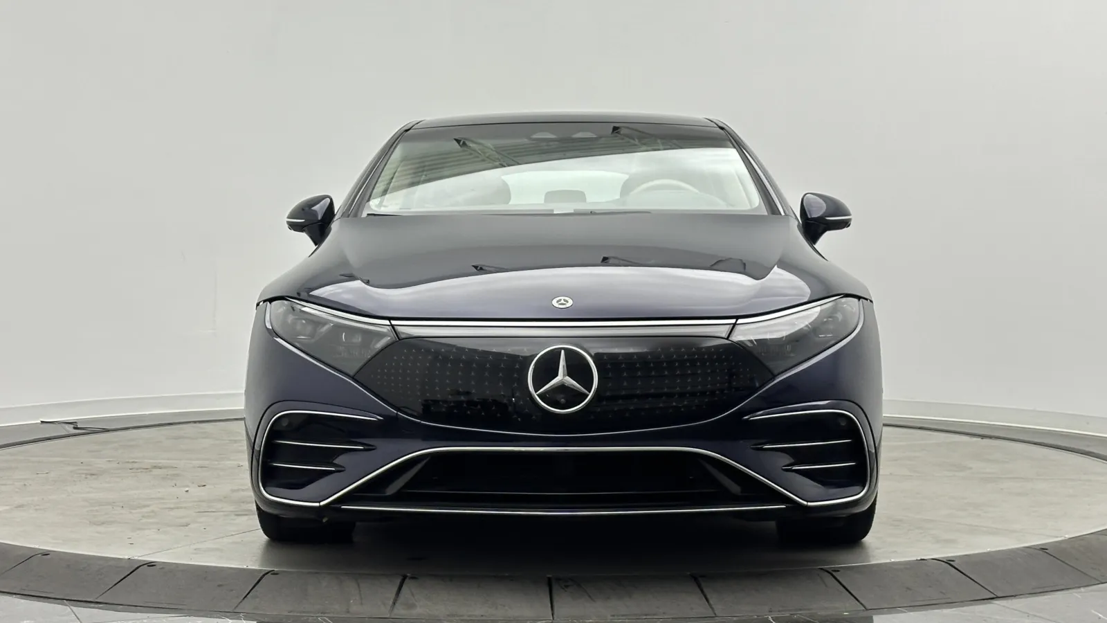 Mercedes-Benz EQS photo 2