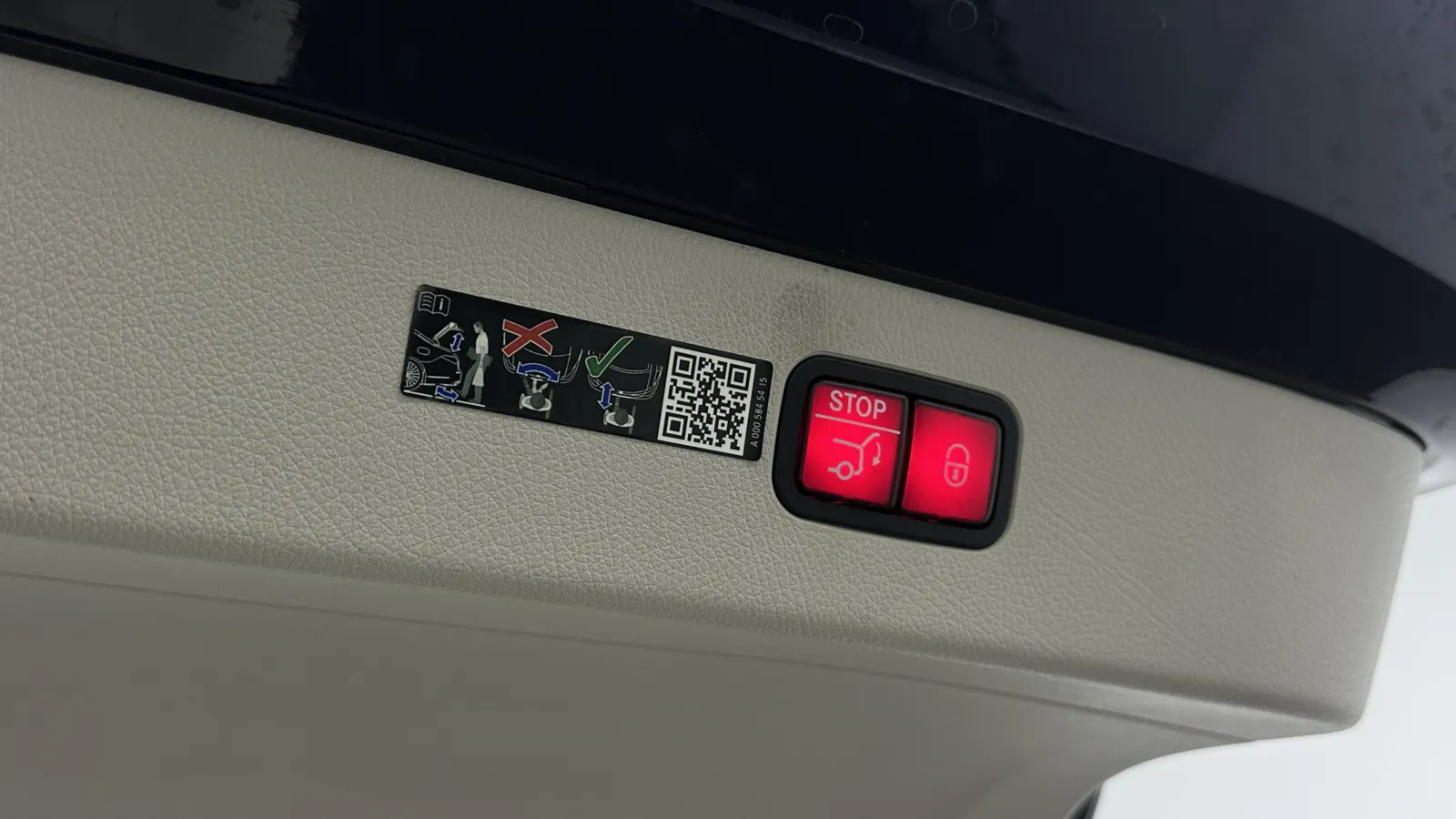 Mercedes-Benz EQS photo 31
