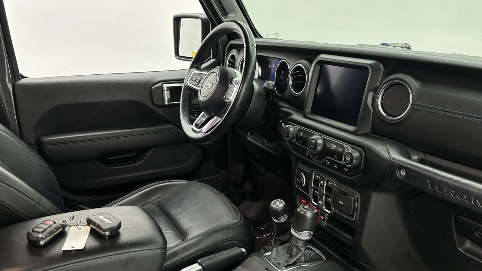 Jeep Wrangler photo 32