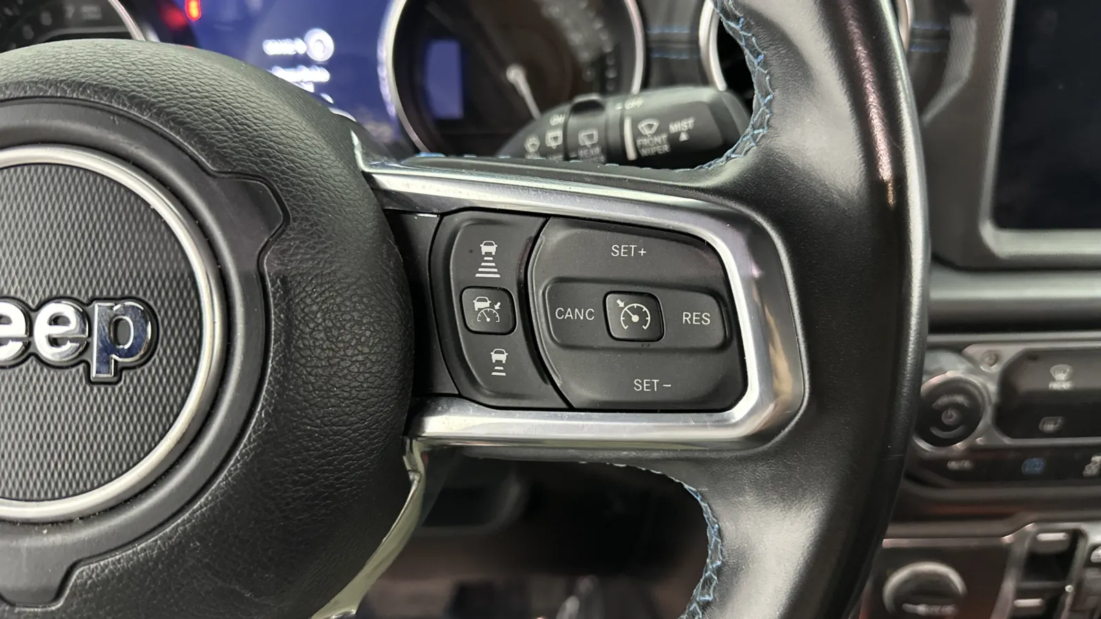 Jeep Wrangler photo 20