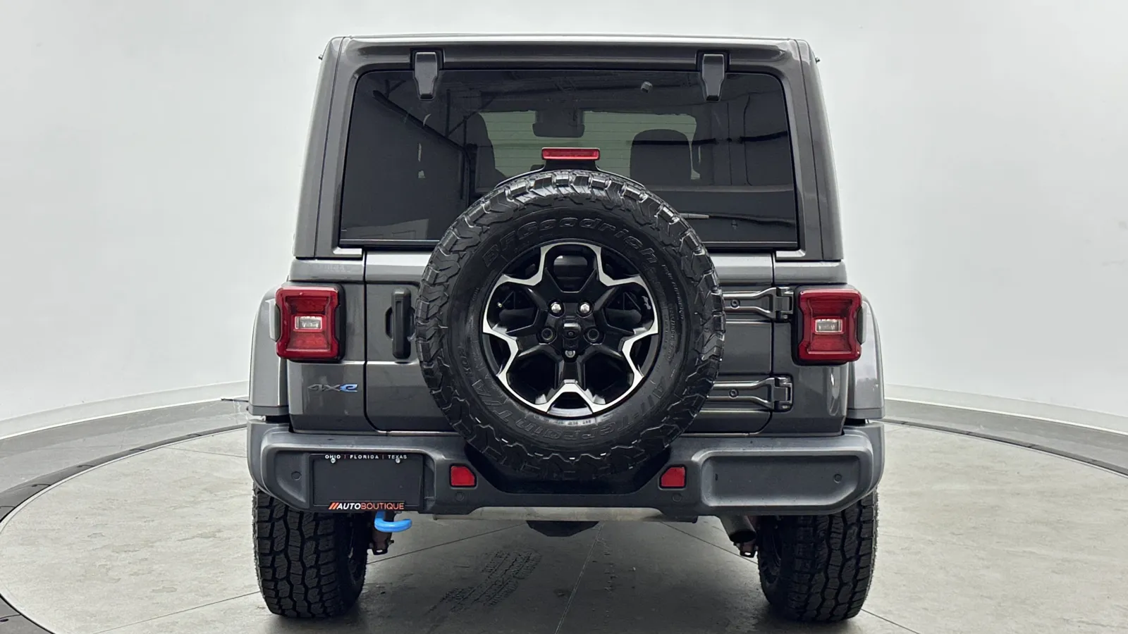 Jeep Wrangler photo 6