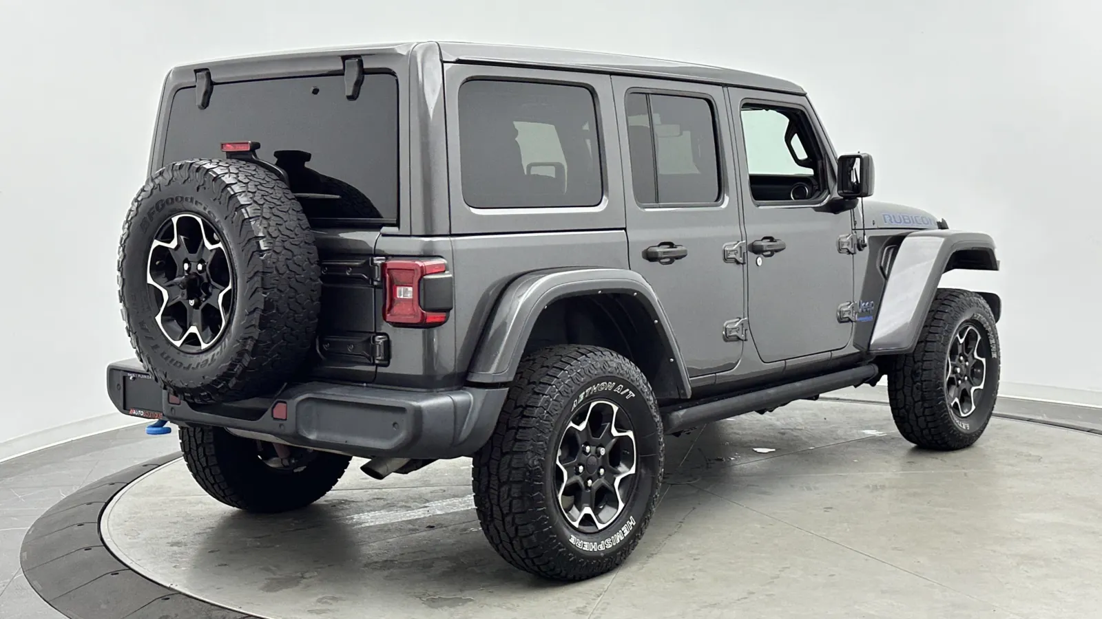 Jeep Wrangler photo 7
