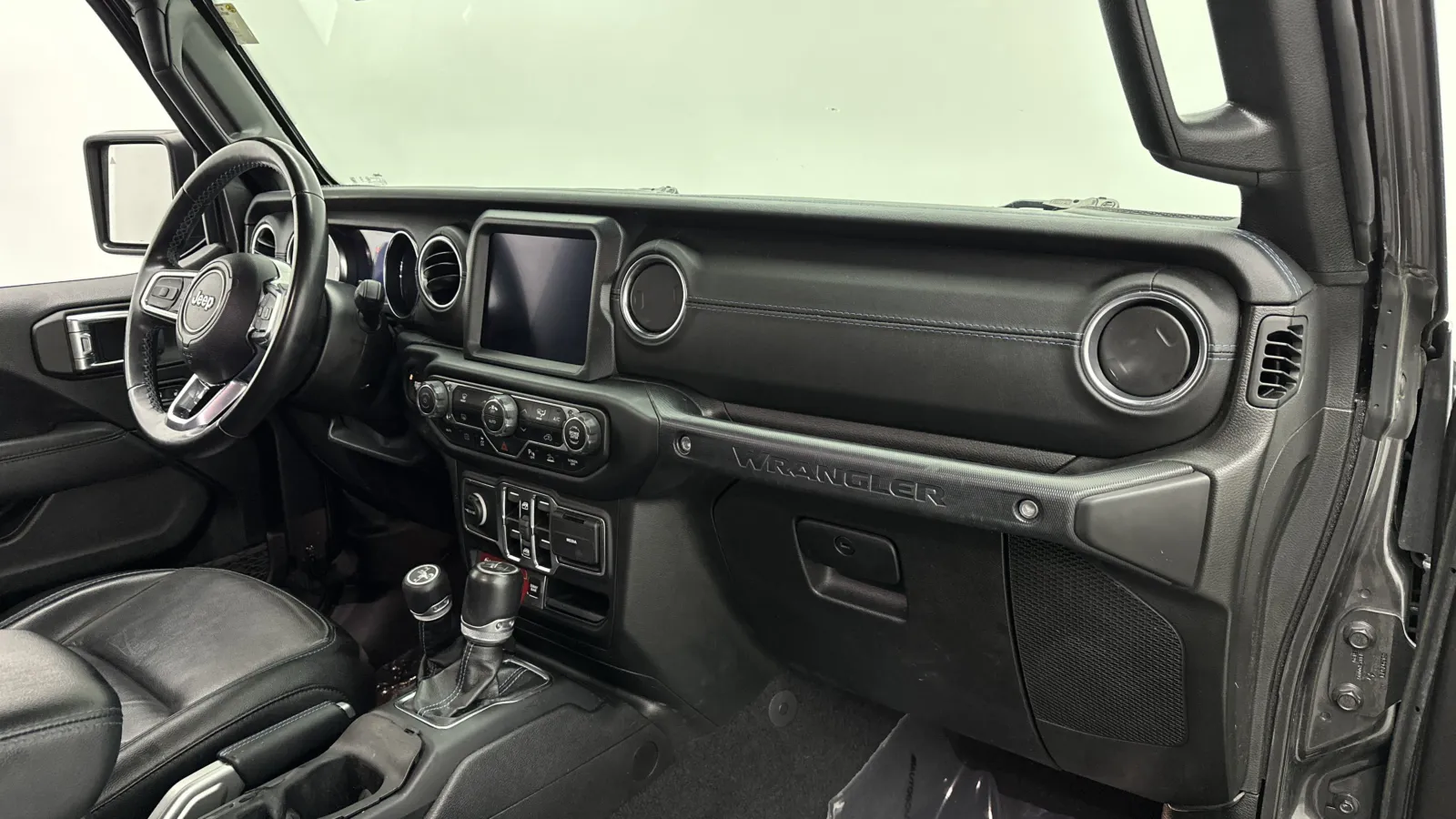 Jeep Wrangler photo 34