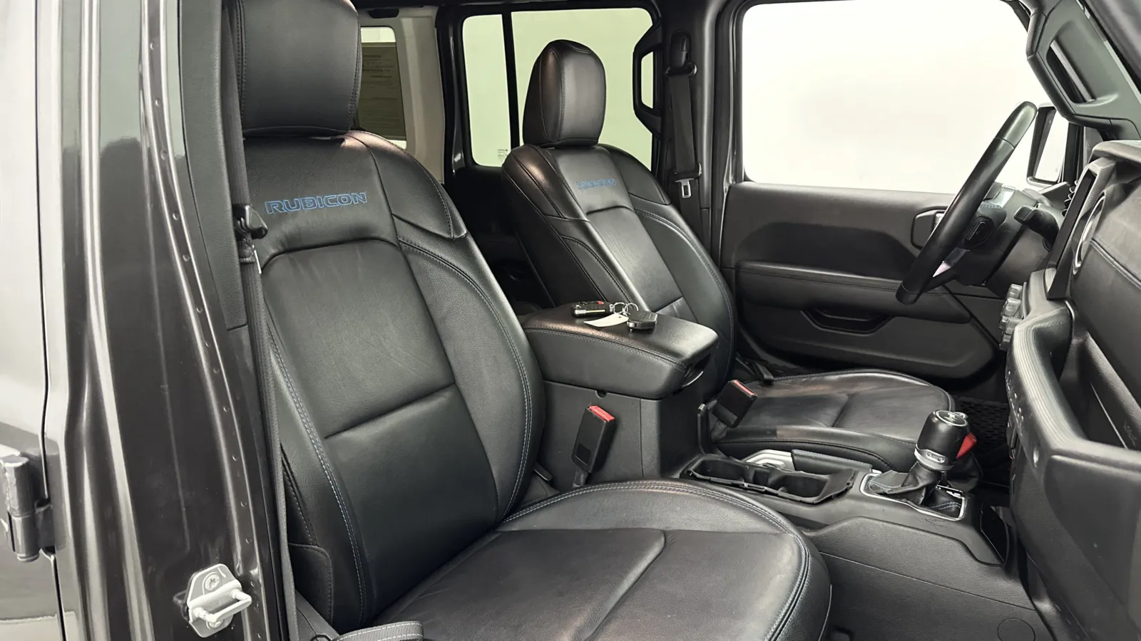 Jeep Wrangler photo 33