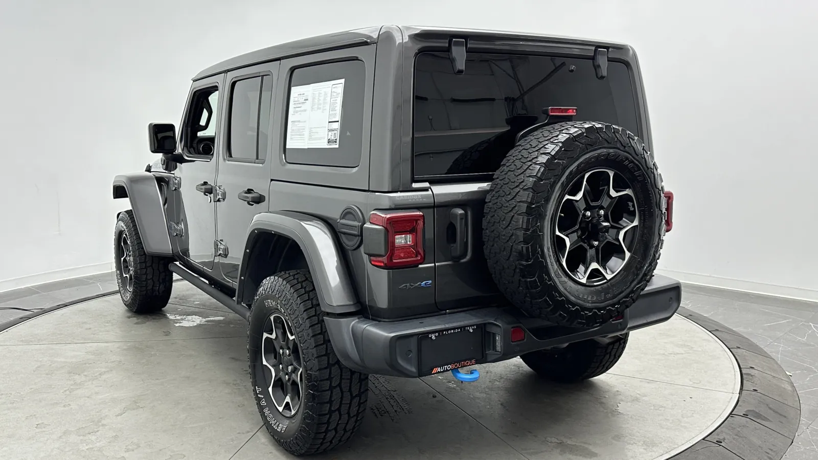 Jeep Wrangler photo 5