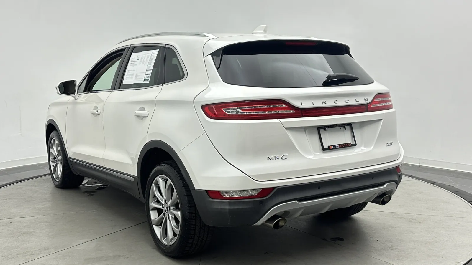 Lincoln MKC photo 6