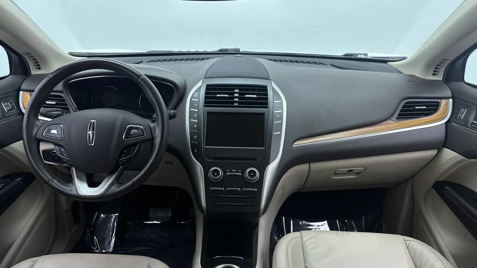 Lincoln MKC photo 31