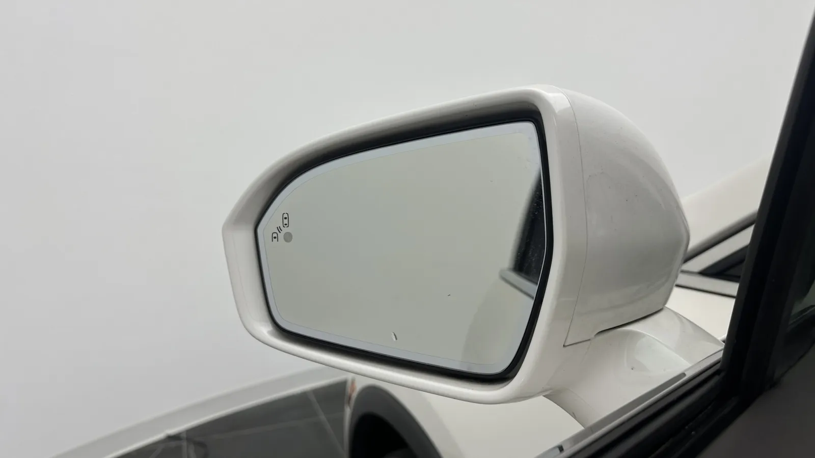 Lincoln MKC photo 14