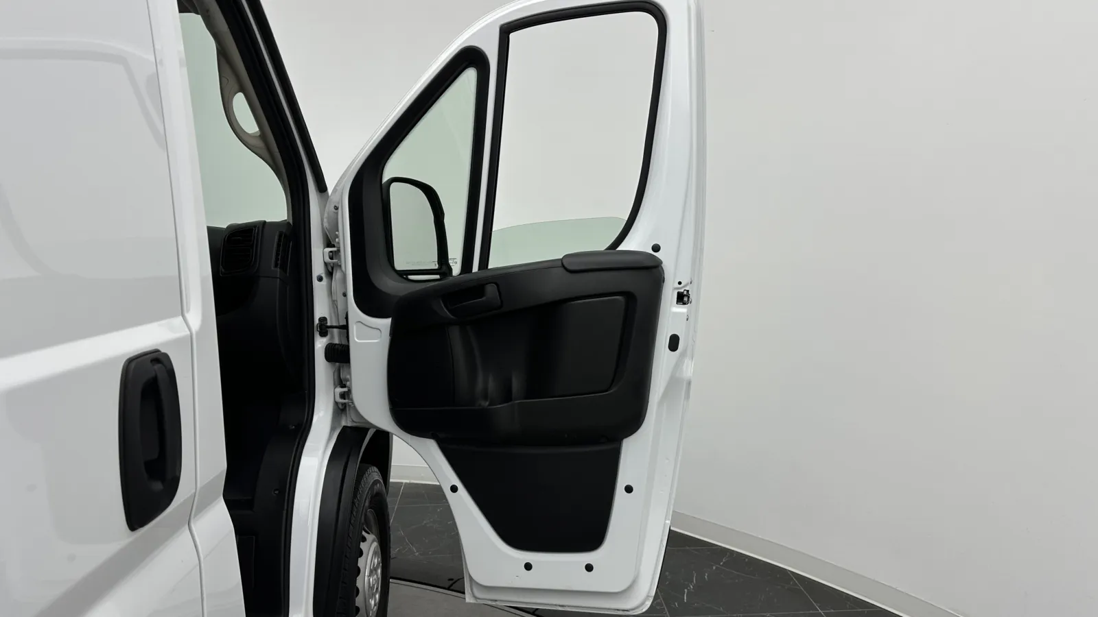 Ram Cargo Van photo 22