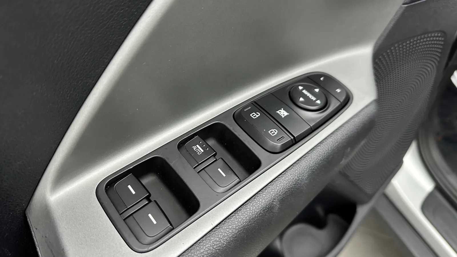 Kia Niro photo 11