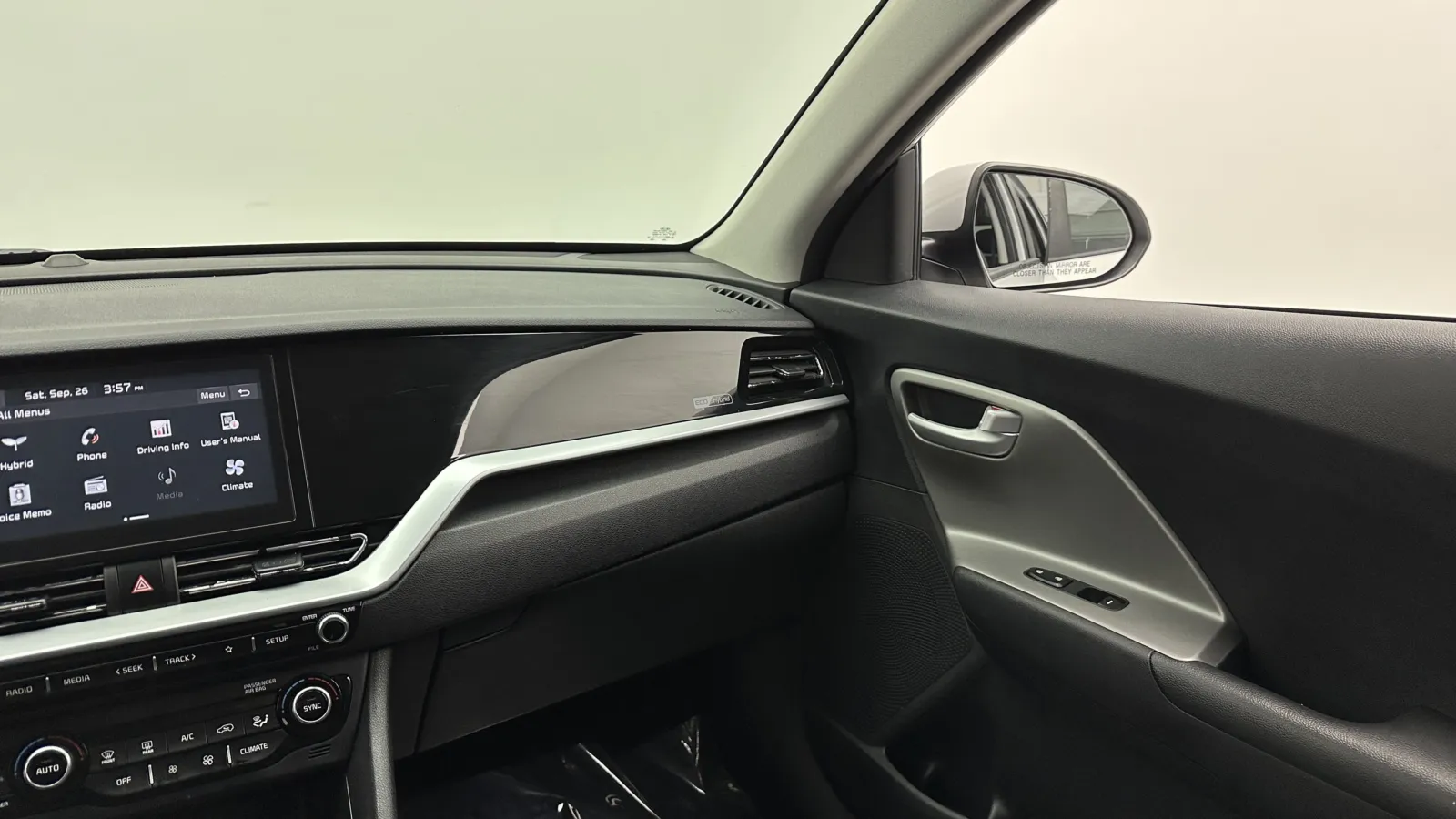Kia Niro photo 29