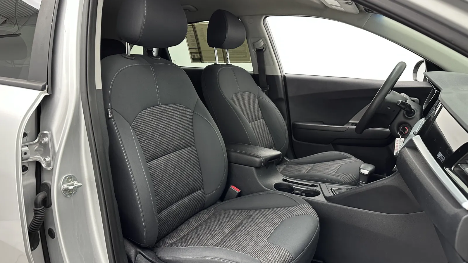 Kia Niro photo 32